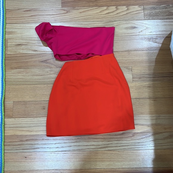 Lovers and Friends dress - Picture 3 of 4